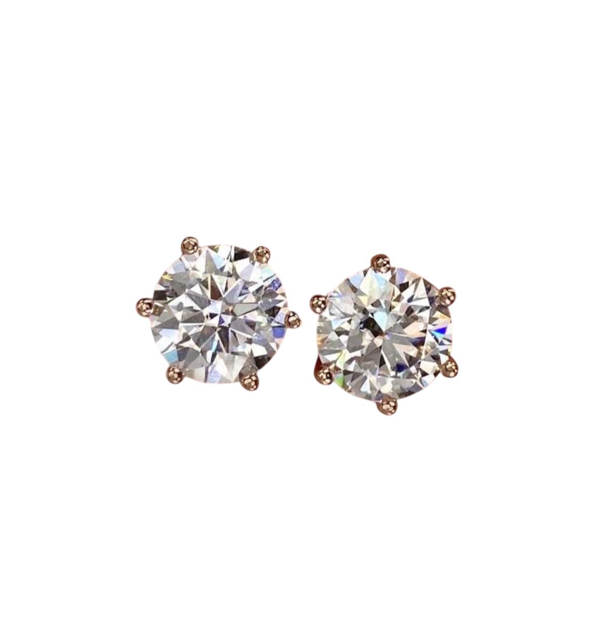 0,5 ct moissanite earrings